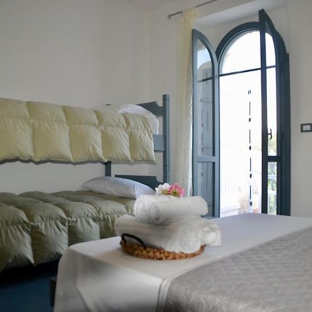 Sperlonga Paradise Suites 500M Dal Mare In Estate Servizio Navetta Per Sperlonga Centro Kültér fotó
