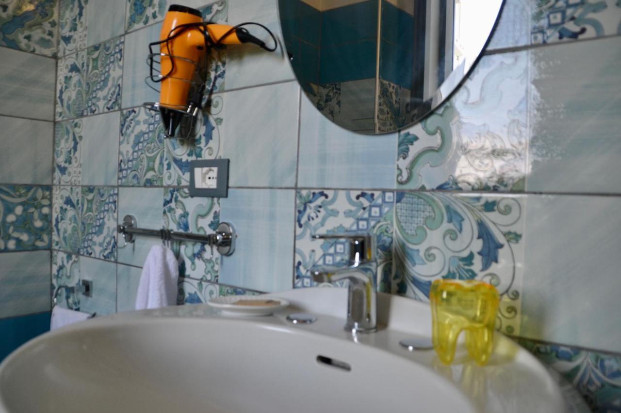 Sperlonga Paradise Suites 500M Dal Mare In Estate Servizio Navetta Per Sperlonga Centro Kültér fotó